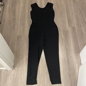 Mango jumpsuit with slightly puffed sleeves. Size 6